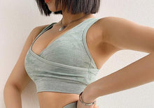 Load image into Gallery viewer, Womens Yoga 3 pc Long Sleeve Cut Out Top, Support Bra, And Butt Lifting Running Pants