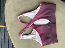 Load image into Gallery viewer, High-Strength Padded And Lined Sexy Cross Back Yoga Sports Bra