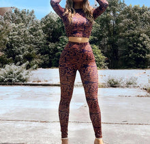 Load image into Gallery viewer, The Maze 2pcs Yoga Pants and Top Set