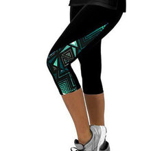 Load image into Gallery viewer, Capris Splice Leggings